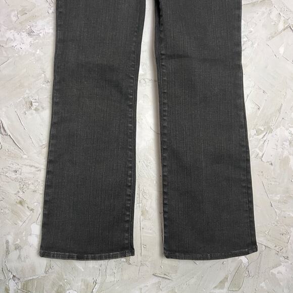 NWOT Madewell Mid-Rise Kick Out Jeans Size 27 Black Stretch Denim - Picture 8 of 8